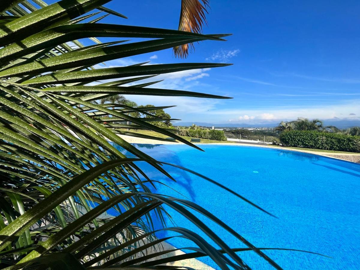 Cr Mariposa Rentals Comfortable Penthouse, Ac, Pool, Gym, Tennis サンタ・アナ エクステリア 写真